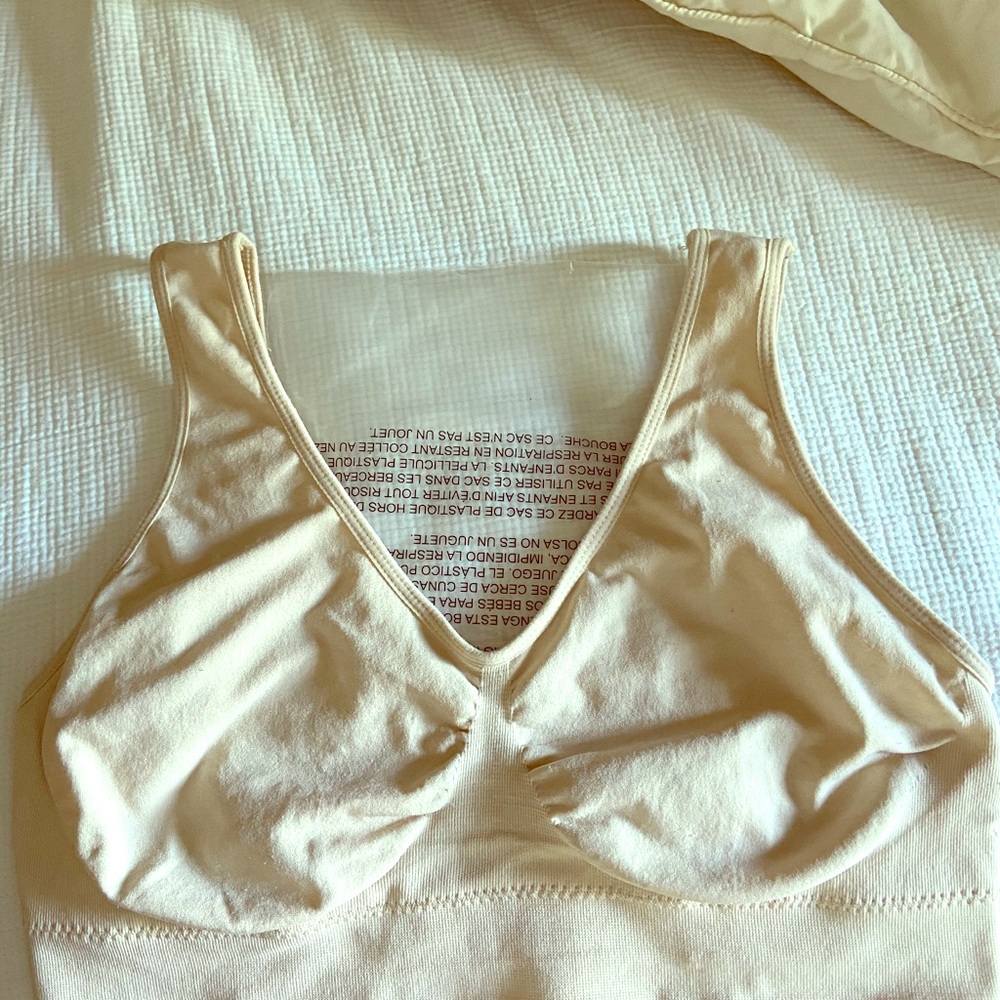 Bra set - 1 Very Nude and 1 Black with lace trim